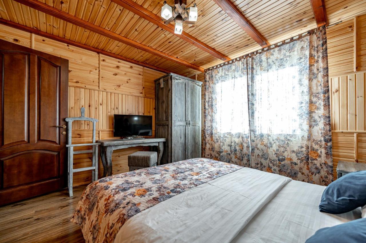 Emerald House Mykulychyn Extérieur photo