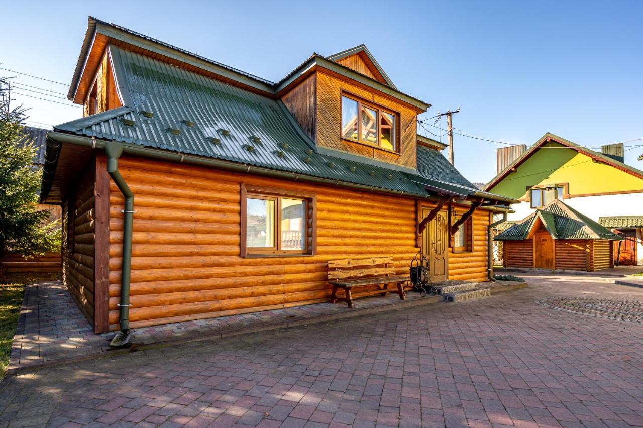 Emerald House Mykulychyn Extérieur photo